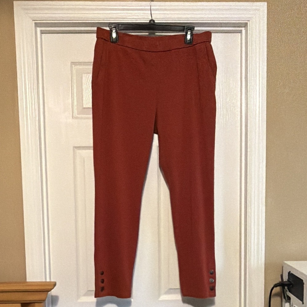 WOMEN'S Ruby Rd. Red Stretch Pants Flat Front Pockets Button Hem Cotton L